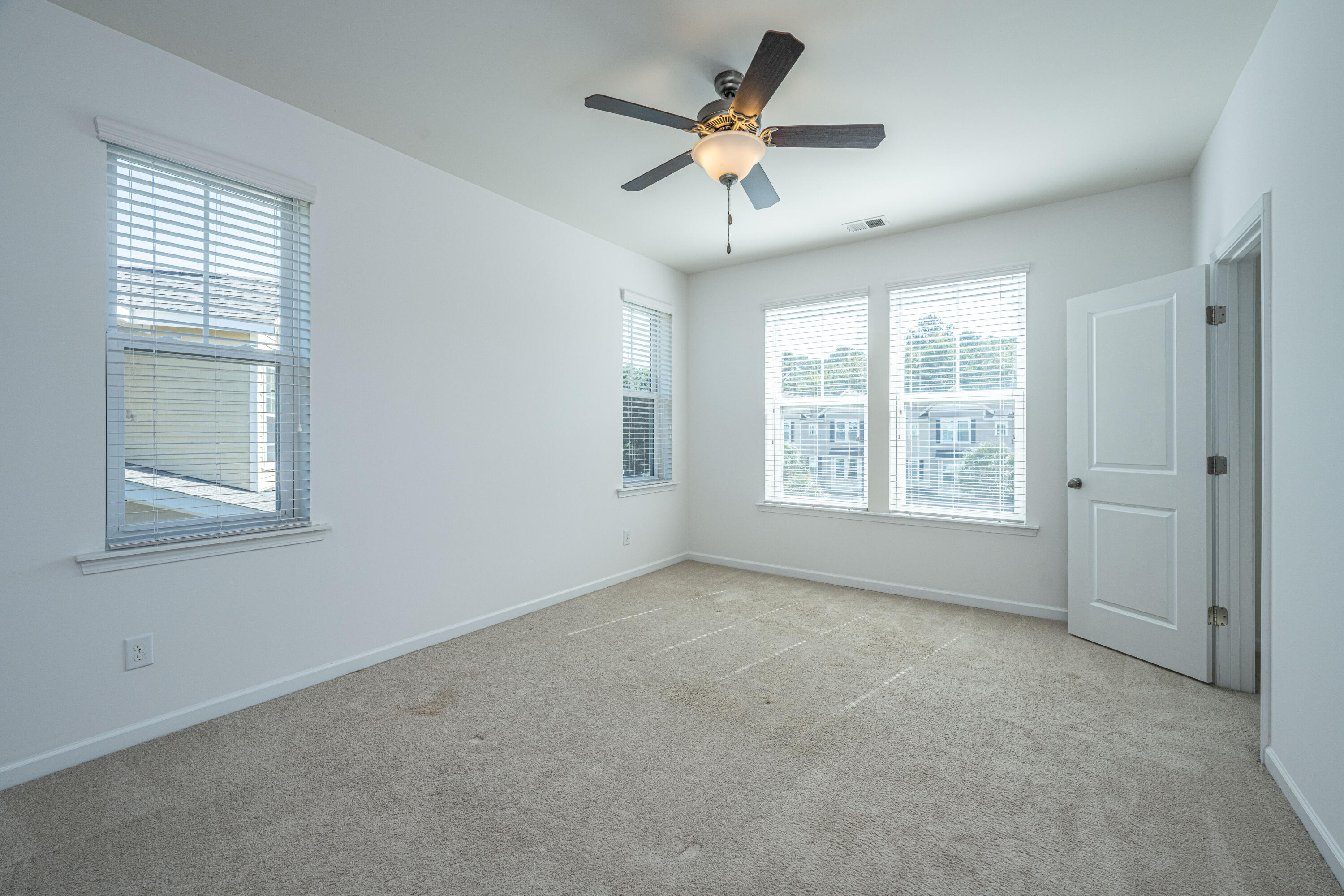 1250 Dingle Road Mount Pleasant, SC 29466 - Photo 29 of 42 1250DingleRd044