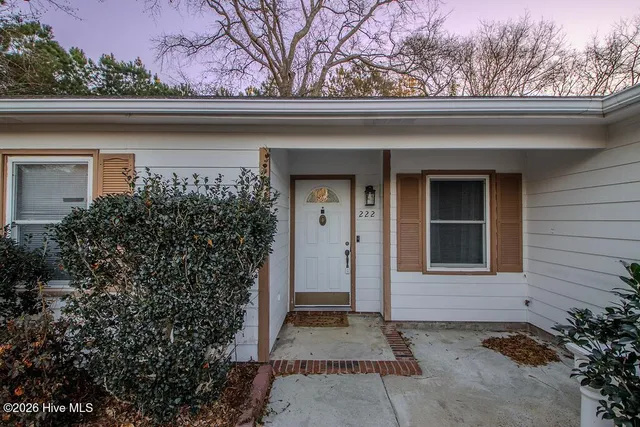 $245,000 | 222 Natalie Lane, Hubert, NC 28539