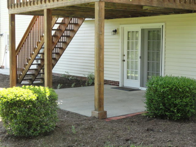 5432 Setter Road Roanoke, VA 24012 - Photo 40 of 51 Patio & Deck