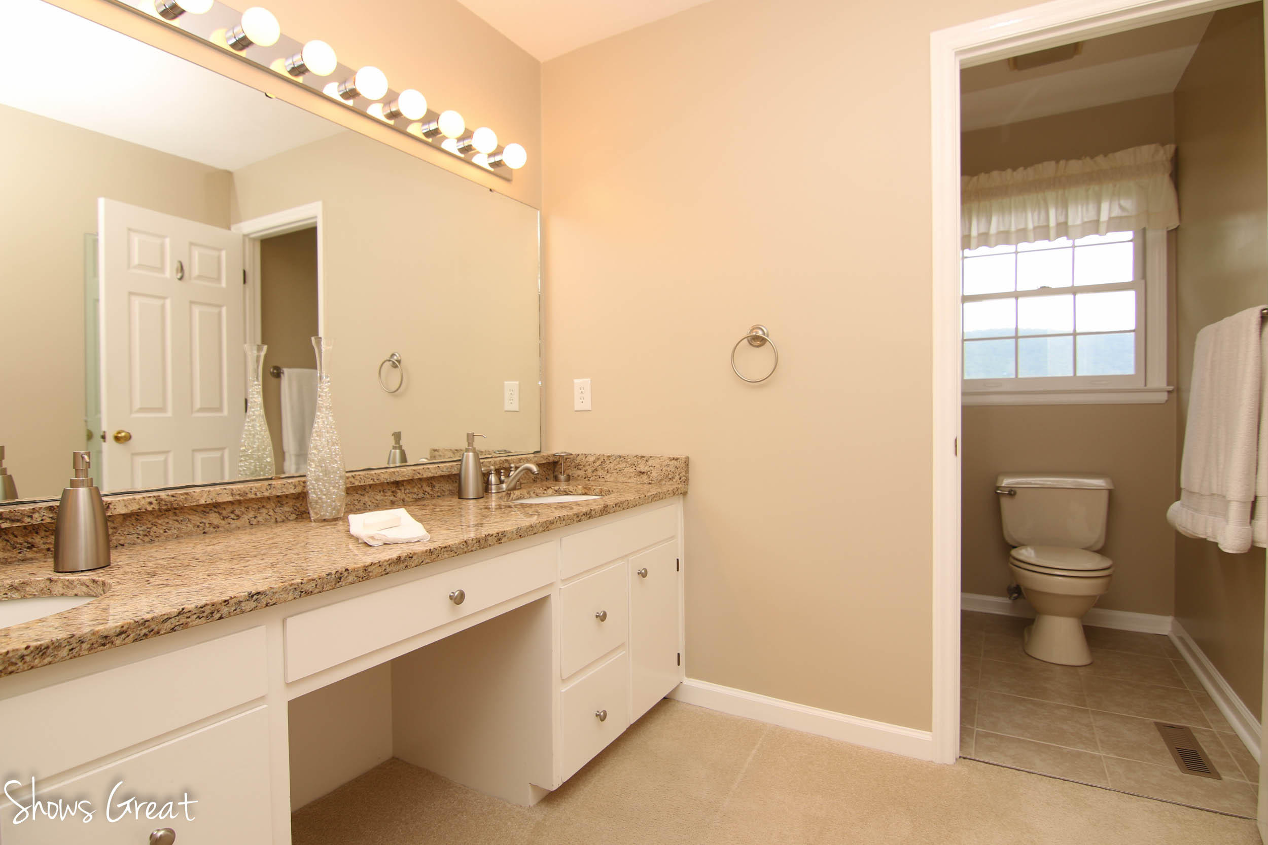 5432 Setter Road Roanoke, VA 24012 - Photo 8 of 51 Master Dressing Room