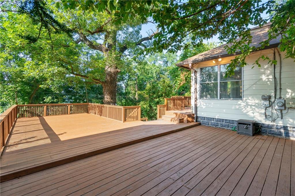 309 Highland Terrace Pittsburgh, PA 15215 - Photo 33 of 47 Another view of the spectacular deck during warm weather!