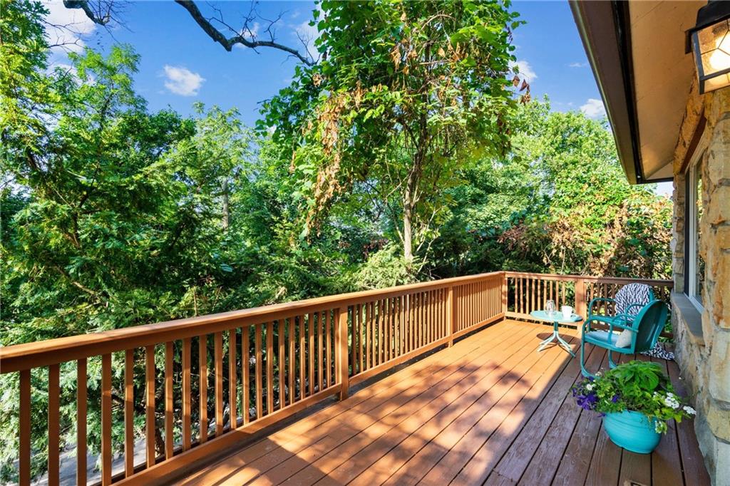 309 Highland Terrace Pittsburgh, PA 15215 - Photo 5 of 47 You'll enjoy sunset views over the Allegheny River from your private front deck!