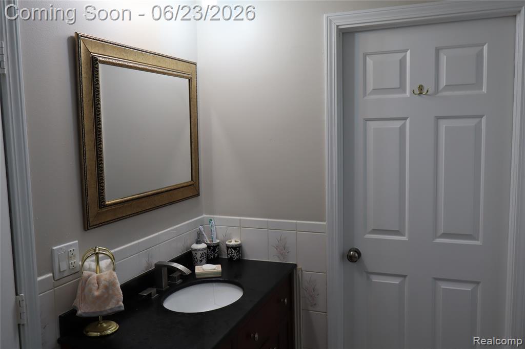 39552 Forbes Drive Sterling Heights, MI 48310 - Photo 38 of 45