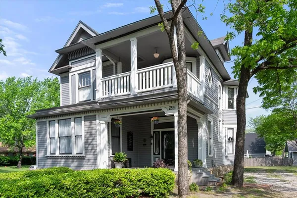 $539,900 | 756 West 3rd Avenue, Corsicana, TX 75110