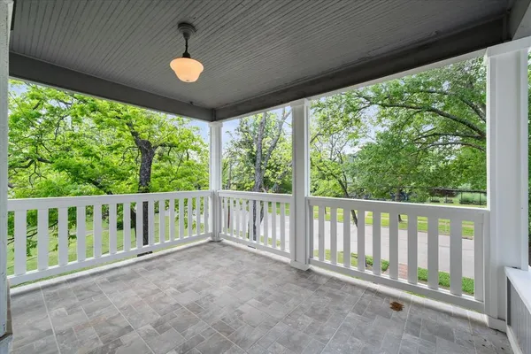 $539,900 | 756 West 3rd Avenue, Corsicana, TX 75110