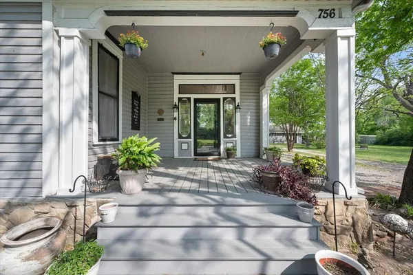 $539,900 | 756 West 3rd Avenue, Corsicana, TX 75110