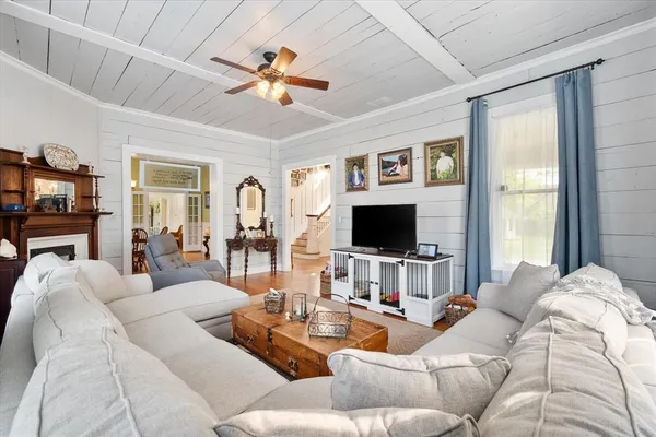 $539,900 | 756 West 3rd Avenue, Corsicana, TX 75110