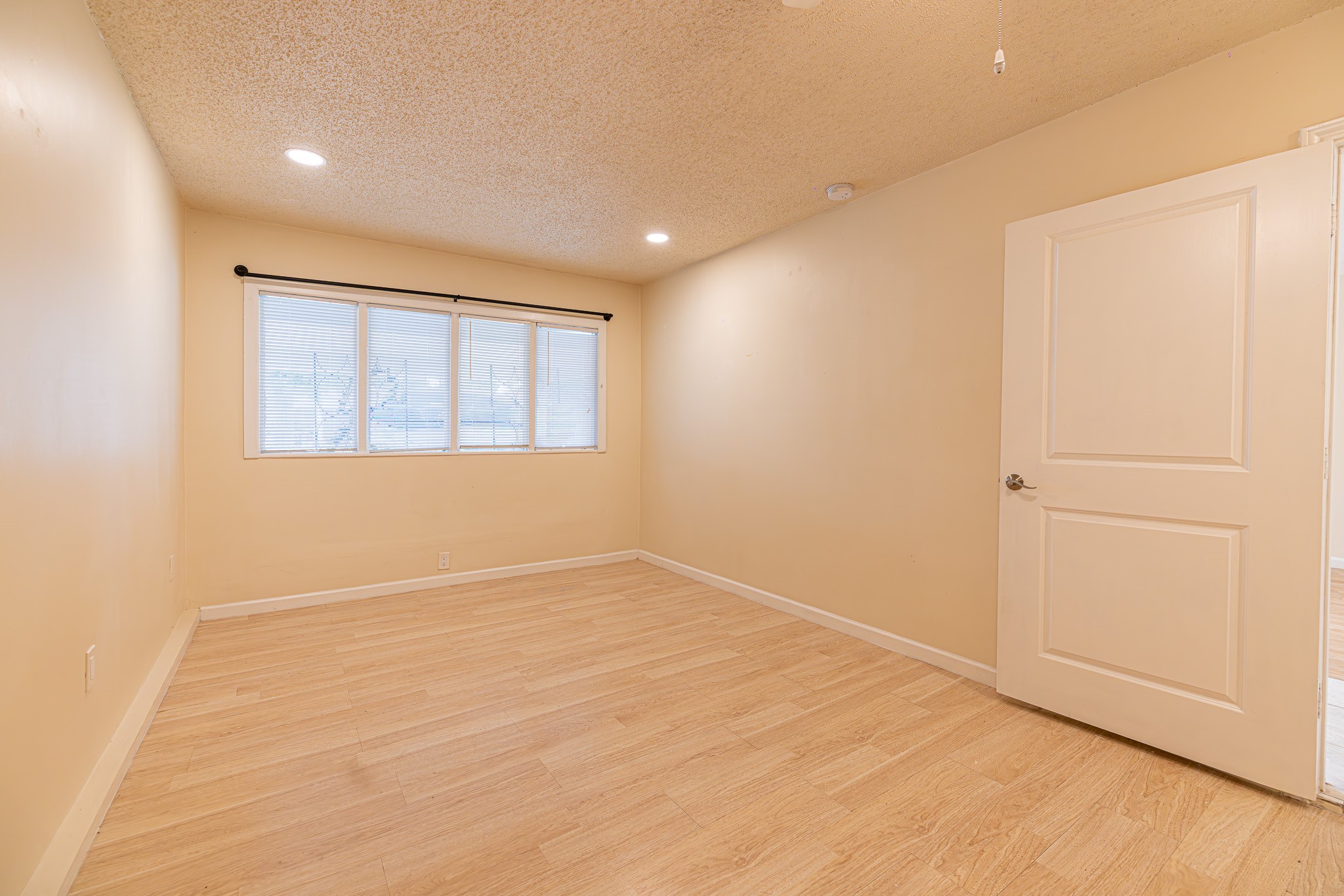 4113 Edison Street Houston, TX 77009 - Photo 12 of 27