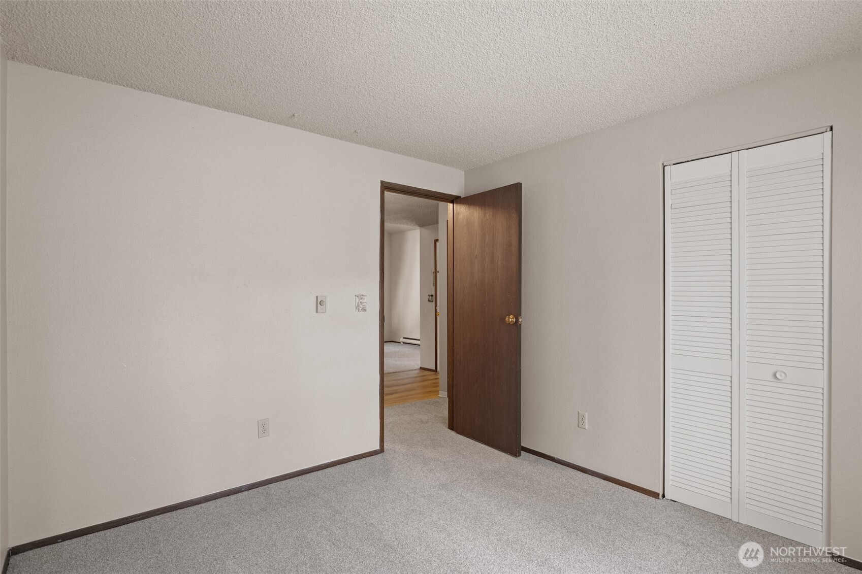 4308 Northeast Sunset Boulevard, Unit T2 Renton, WA 98059 - Photo 19 of 35 Gallery Image 19
