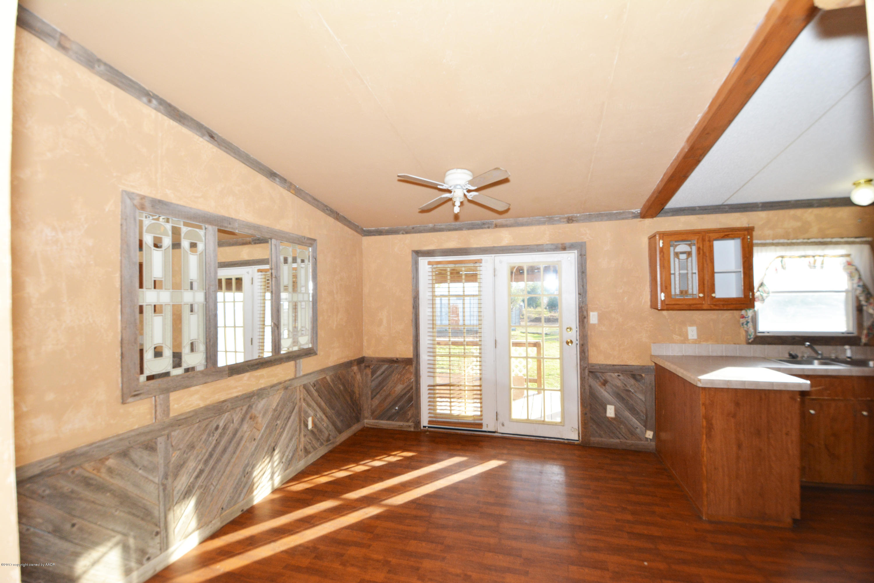 401 Plantation Road Amarillo, TX 79118 - Photo 9 of 30 9 Dining Area
