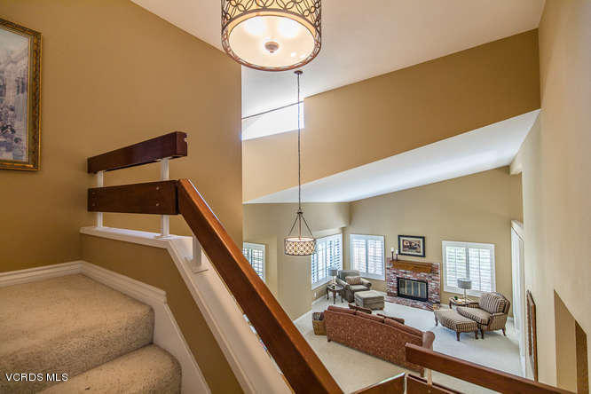 12440 Crystal Ranch Road Moorpark, CA 93021 - Photo 29 of 51 a living room with furniture
