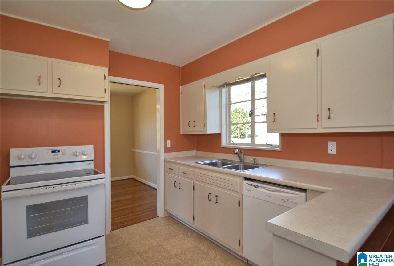 707 Warwick Road Birmingham, AL 35209 - Photo 8 of 30