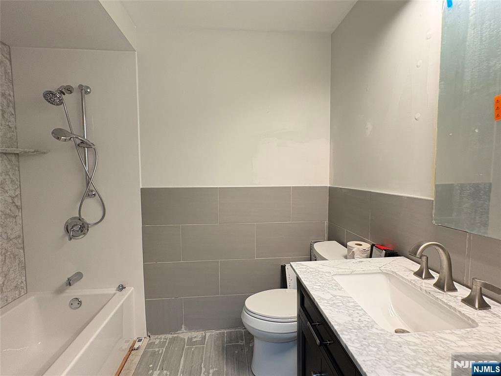 870 Ridgewood Avenue Oradell, NJ 07649 - Photo 20 of 37