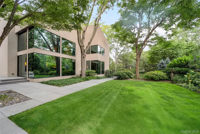 a view of outdoor space yard and patio