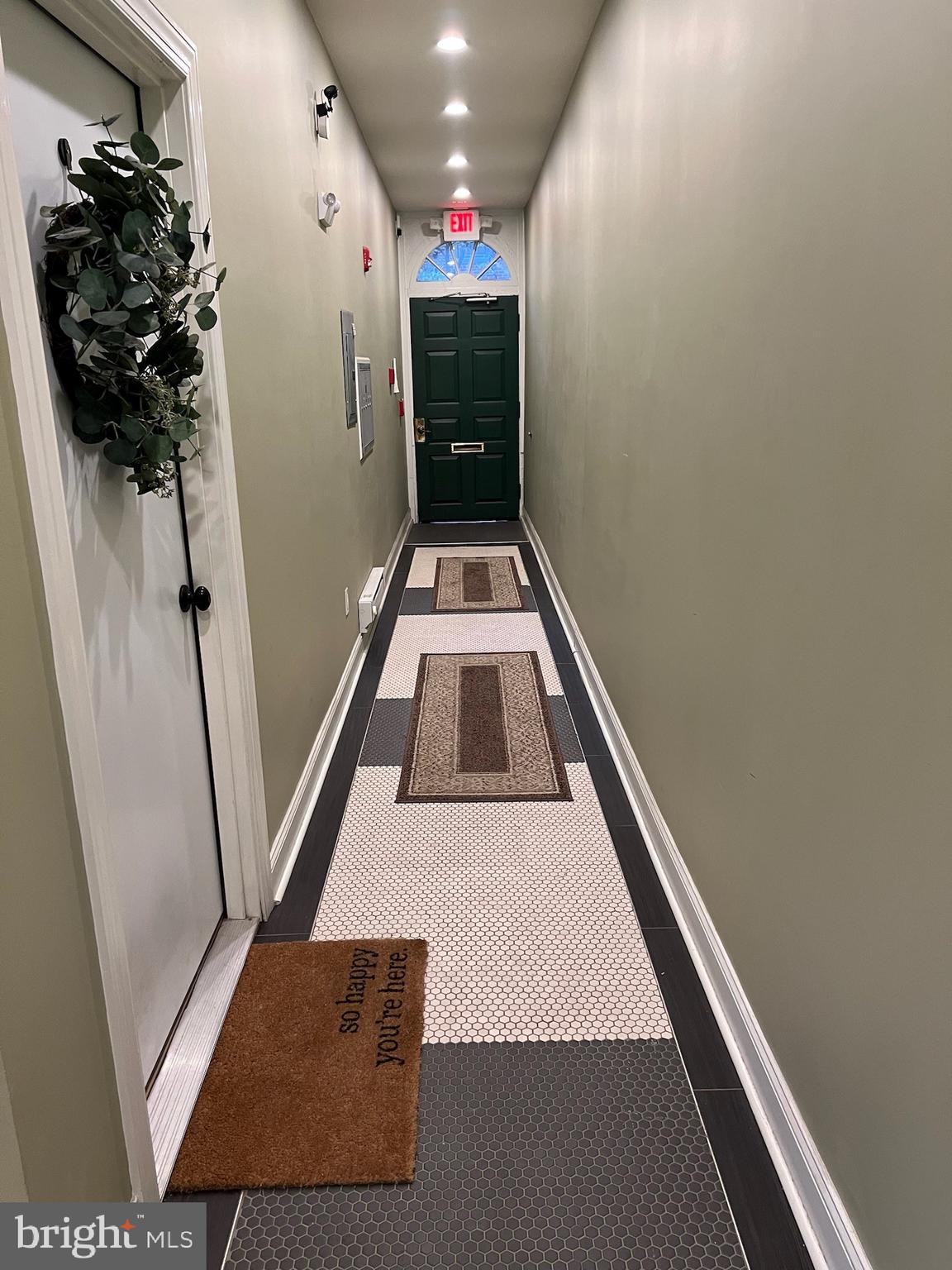 235 Pine Street Philadelphia, PA 19106 - Photo 17 of 18