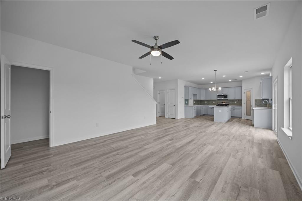 6909 Steeplegate Drive Burlington, NC 27215 - Photo 4 of 37