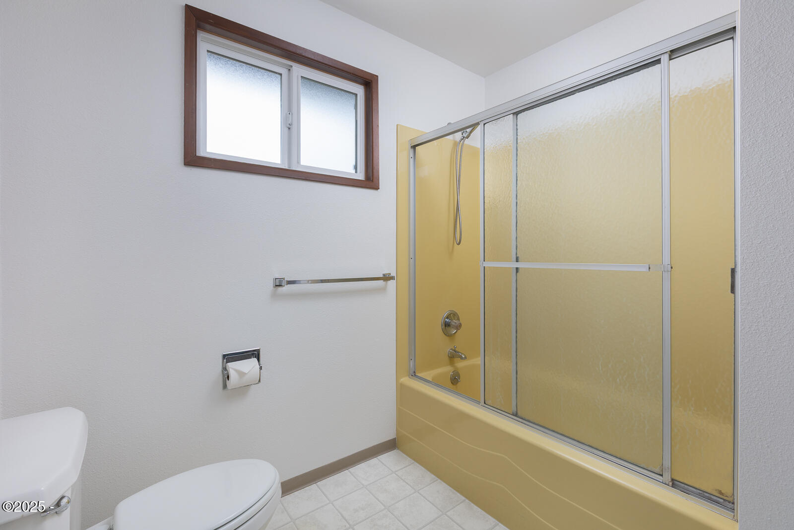 35500 Lower Loop Road Pacific City, OR 97135 - Photo 20 of 41 Bathroom Tub/Shower