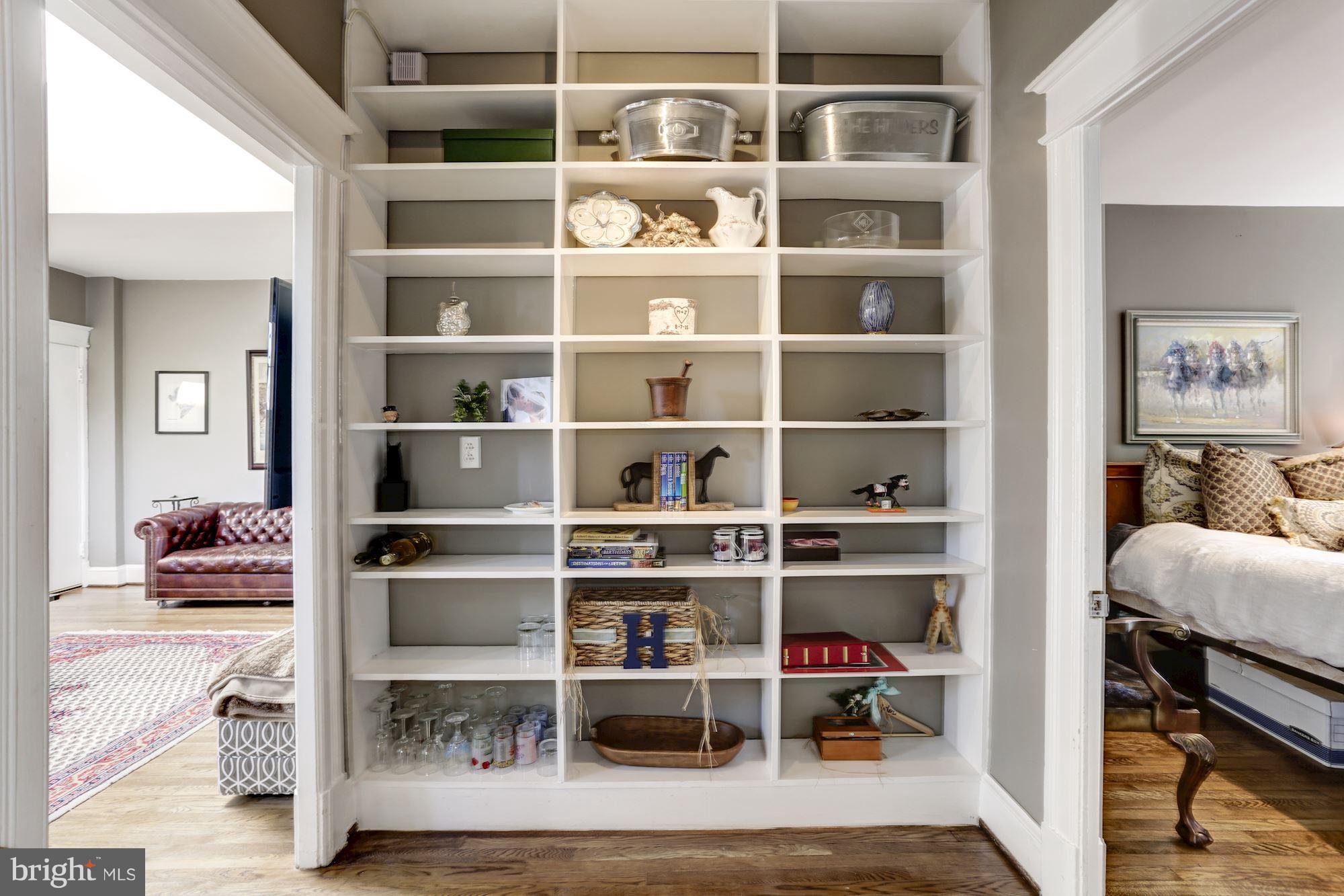 2009 Belmont Road Northwest, Unit 402 Washington, DC 20009 - Photo 11 of 30 Custom Built-ins