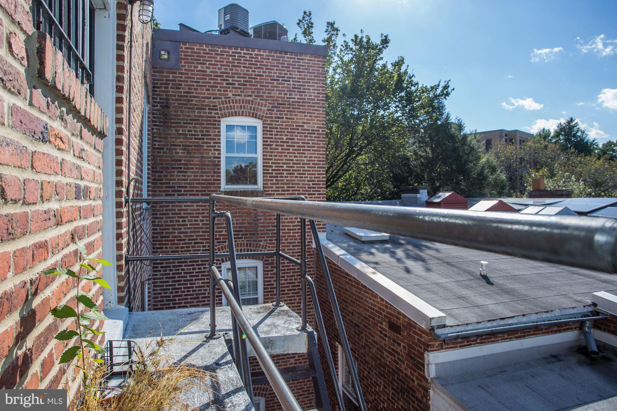 2009 Belmont Road Northwest, Unit 402 Washington, DC 20009 - Photo 24 of 30 Exterior (Rear)