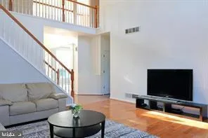 $3,300 | 17 Hummingbird Lane, Newark, DE 19711