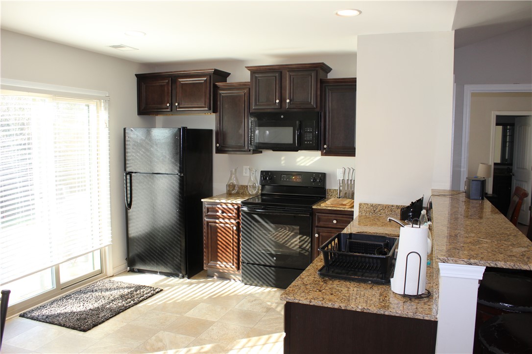 12121 Friendship Loop Drive Seneca, SC 29678 - Photo 3 of 22 Gallery Image 3