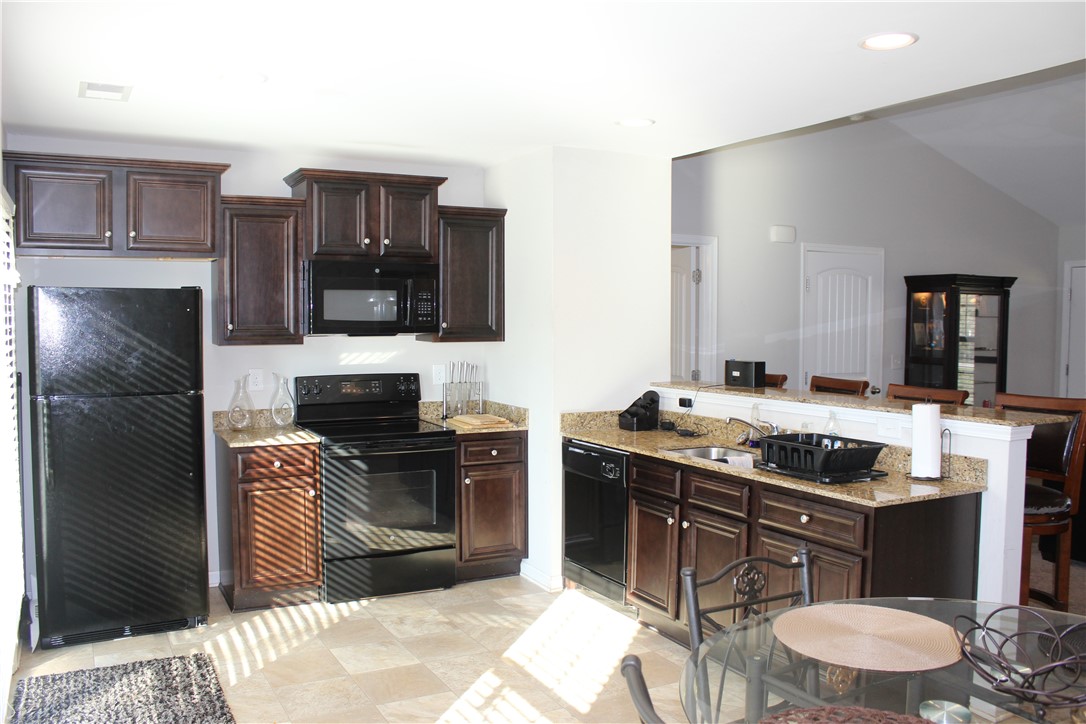 12121 Friendship Loop Drive Seneca, SC 29678 - Photo 4 of 22 Gallery Image 4