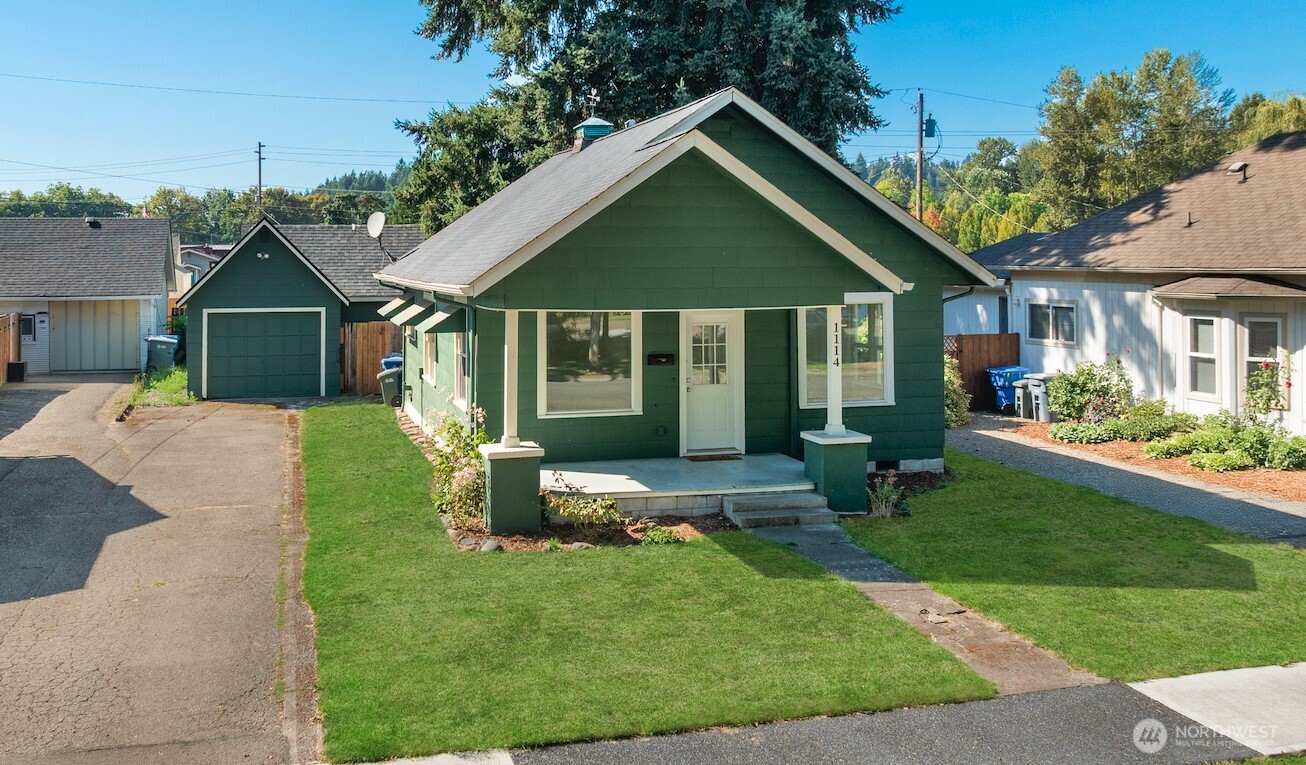 1114 Sumner Avenue Sumner, WA 98390 - Photo 1 of 32