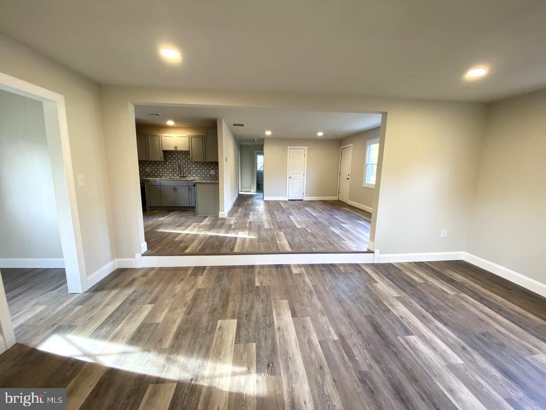 7519 Quaker Neck Road Chestertown, MD 21620 - Photo 7 of 19 Dining Room looking into the living room