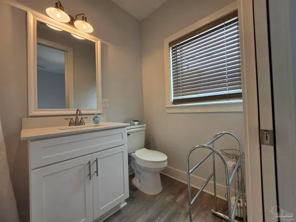 $2,450 | 379 South Clubbs Street, Unit A, Pensacola, FL 32502