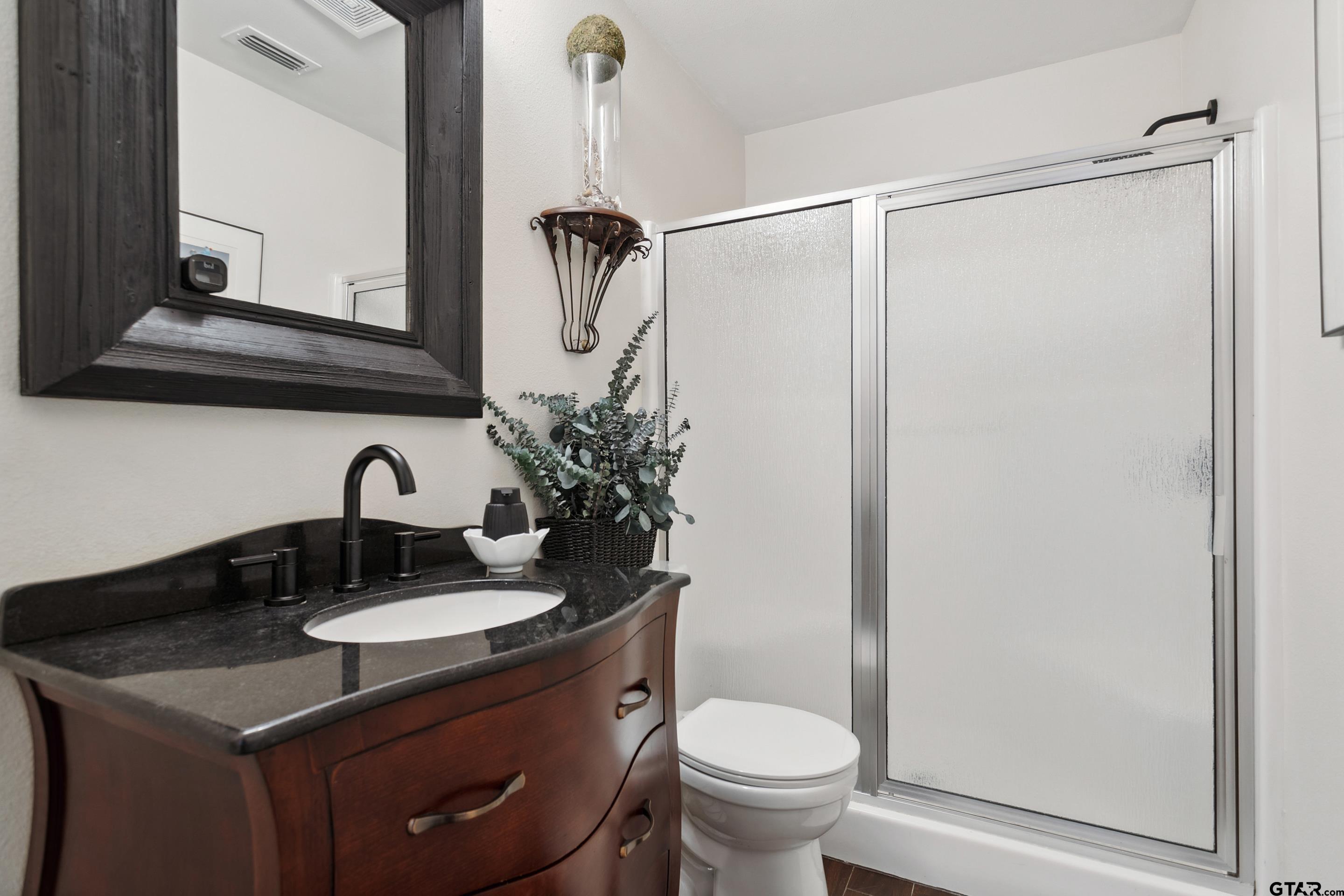 1625 Pineview Lane Hideaway, TX 75771 - Photo 5 of 37