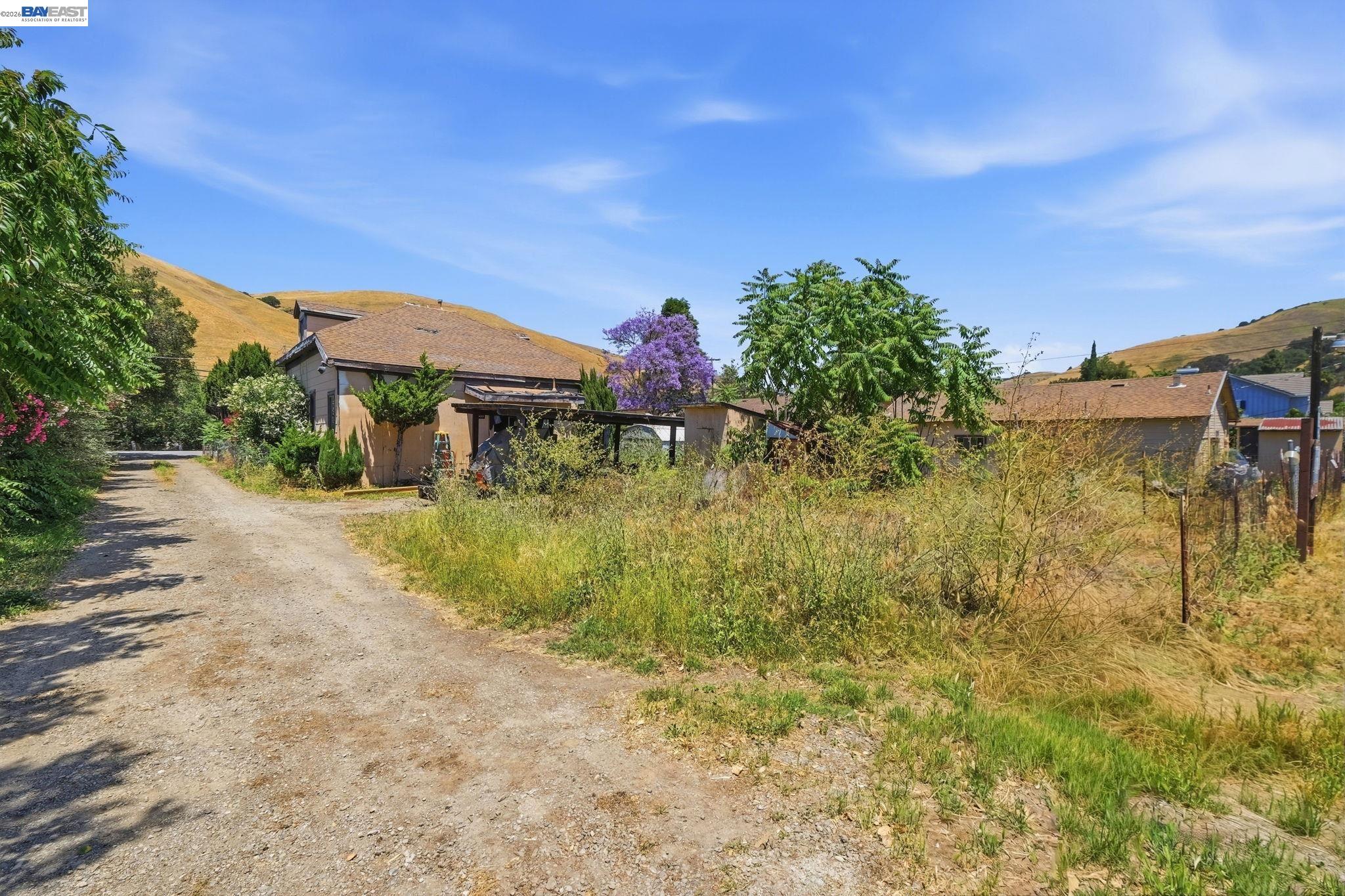 585 Old Canyon Road Fremont, CA 94536 - Photo 13 of 45