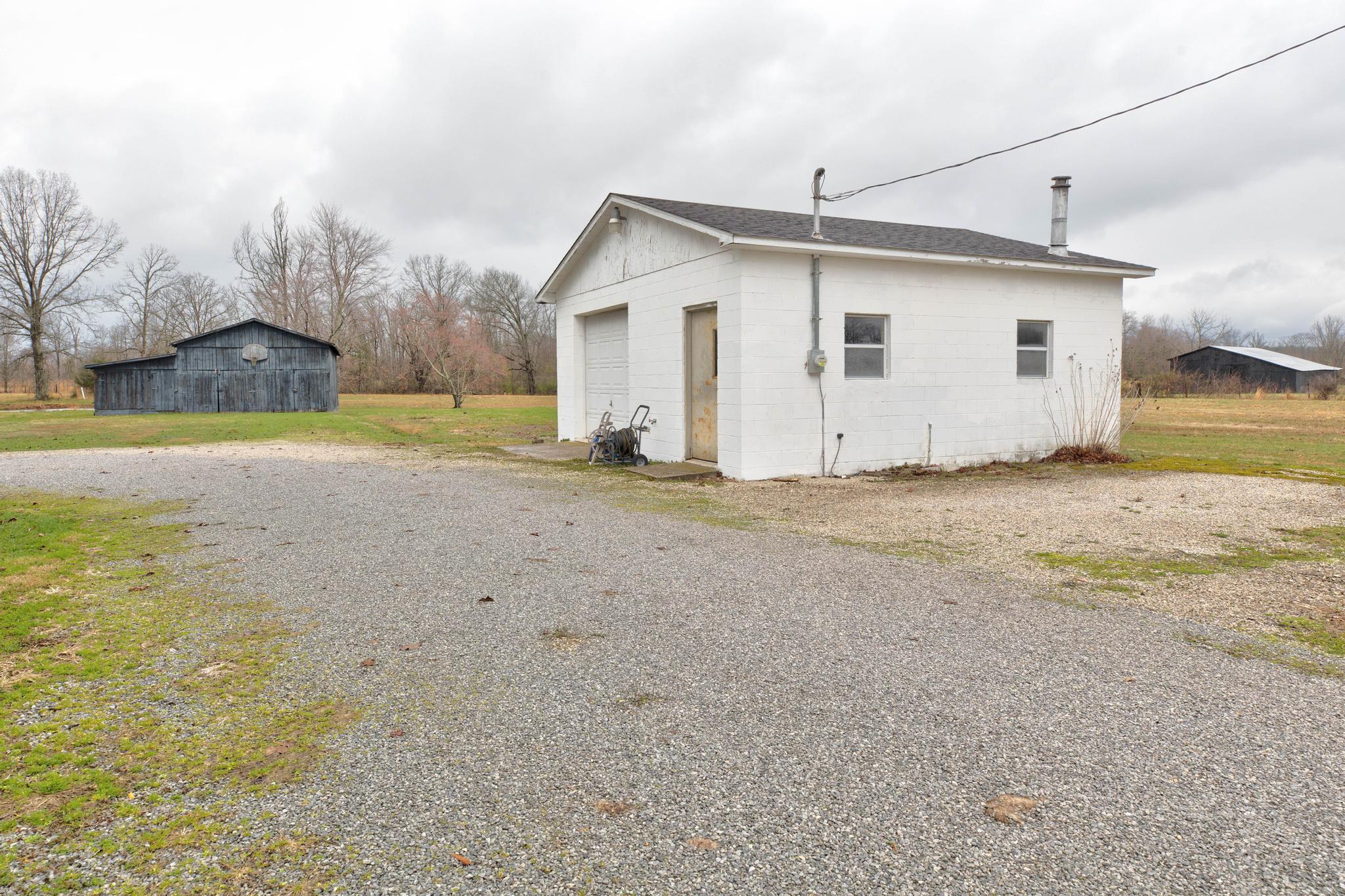 575 Compton Road Jeffersonville, KY 40337 - Photo 8 of 46 PWM20043_4_5