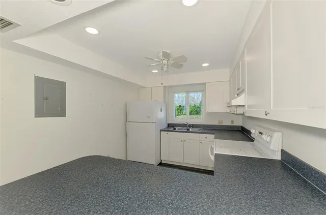 $204,900 | 200 Rotonda Boulevard West, Unit A2, Rotonda West, FL 33947