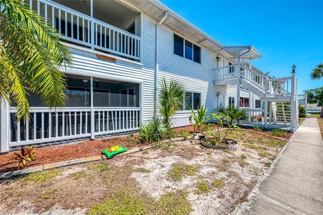 $204,900 | 200 Rotonda Boulevard West, Unit A2, Rotonda West, FL 33947