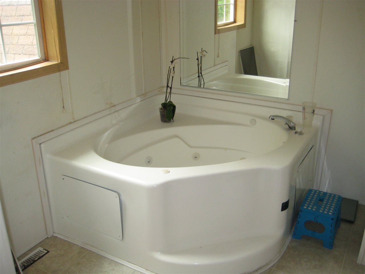 3440 Gonder Road Interlochen, MI 49643 - Photo 20 of 26 1848165-19.JPG