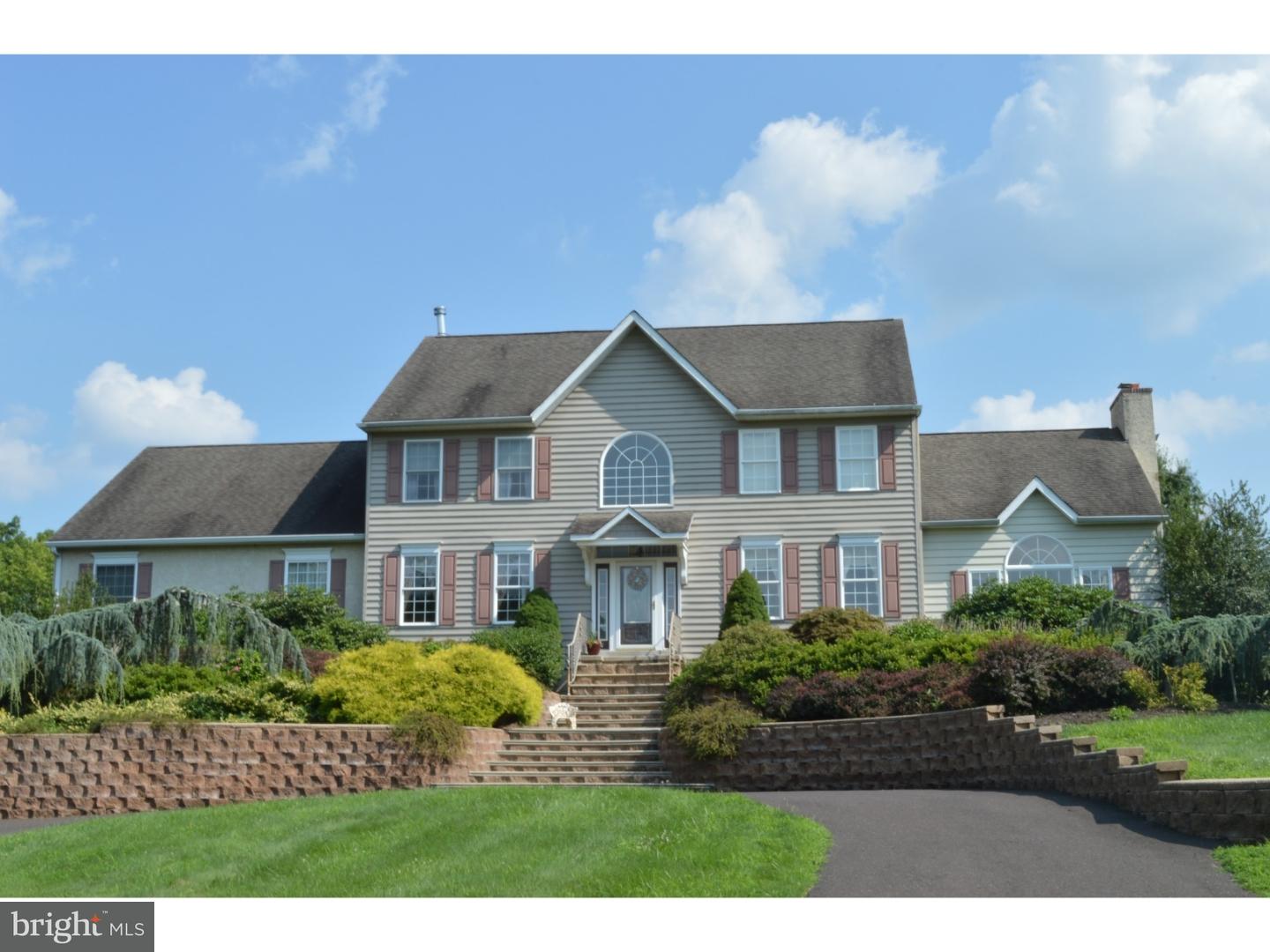 26 Wulaton Road Kintnersville, PA 18930 - Photo 1 of 25 Exterior Front