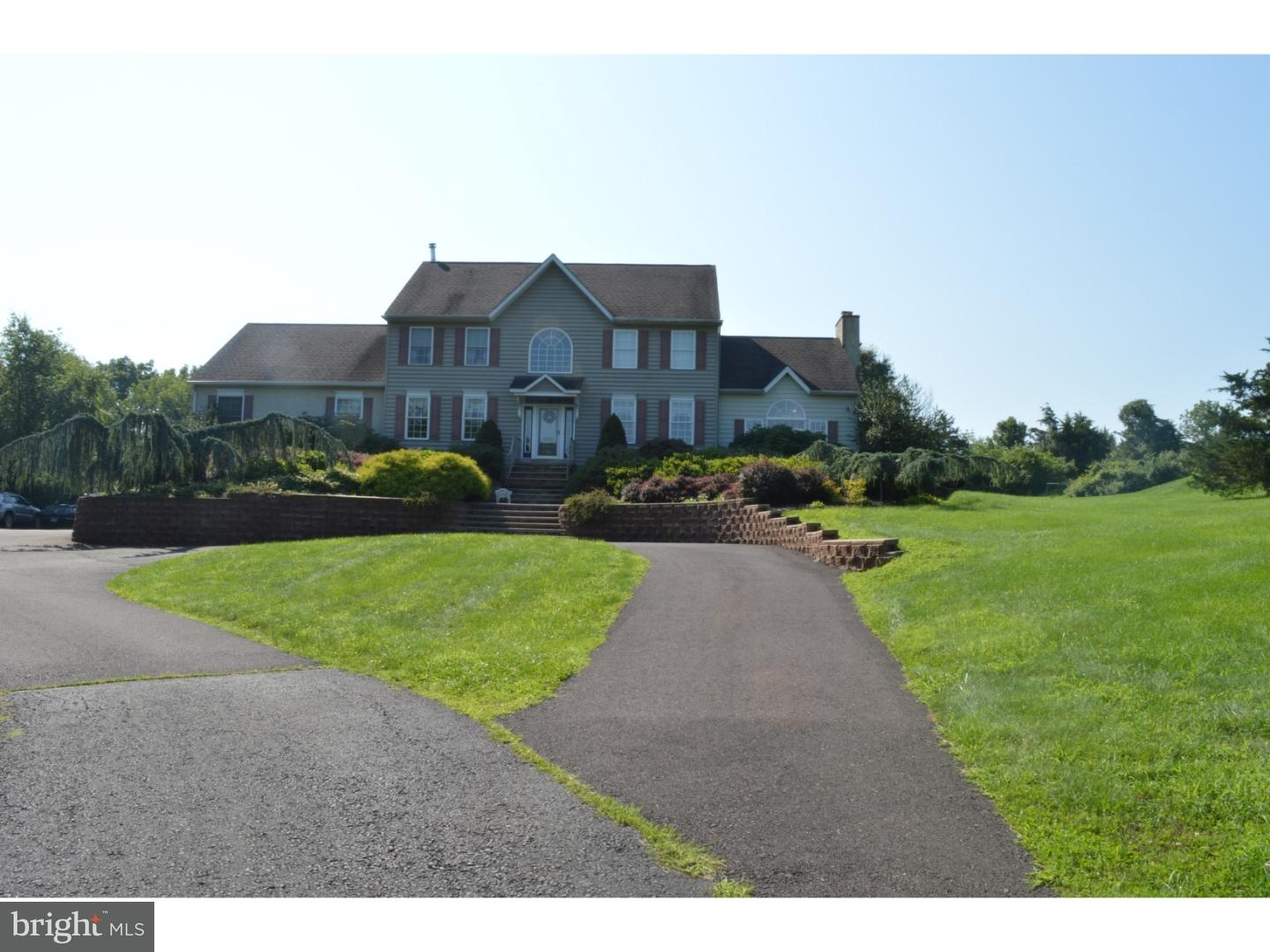 26 Wulaton Road Kintnersville, PA 18930 - Photo 2 of 25 Exterior Front