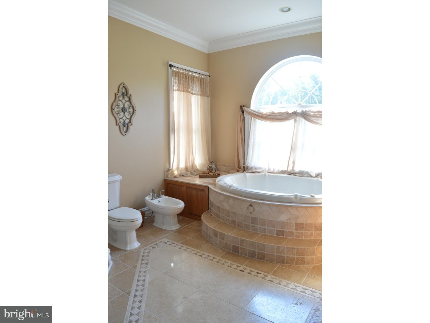 26 Wulaton Road Kintnersville, PA 18930 - Photo 17 of 25 Master Bathroom