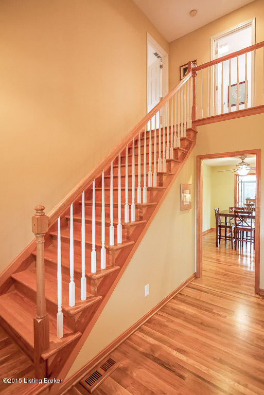 2550 Conner Station Road Simpsonville, KY 40067 - Photo 11 of 46 Staircase