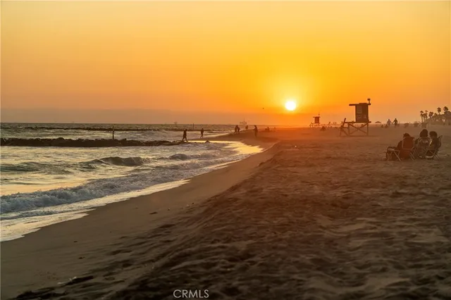 $2,095,000 | 250 62nd Street, Newport Beach, CA 92663