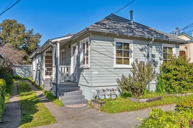 $429,000 | 1411 Hearst Avenue, Unit 2, Berkeley, CA 94702