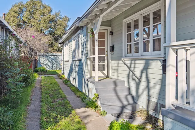 $429,000 | 1411 Hearst Avenue, Unit 2, Berkeley, CA 94702