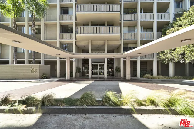 $4,500 | 4455 Los Feliz Boulevard, Unit 407, Los Angeles, CA 90027