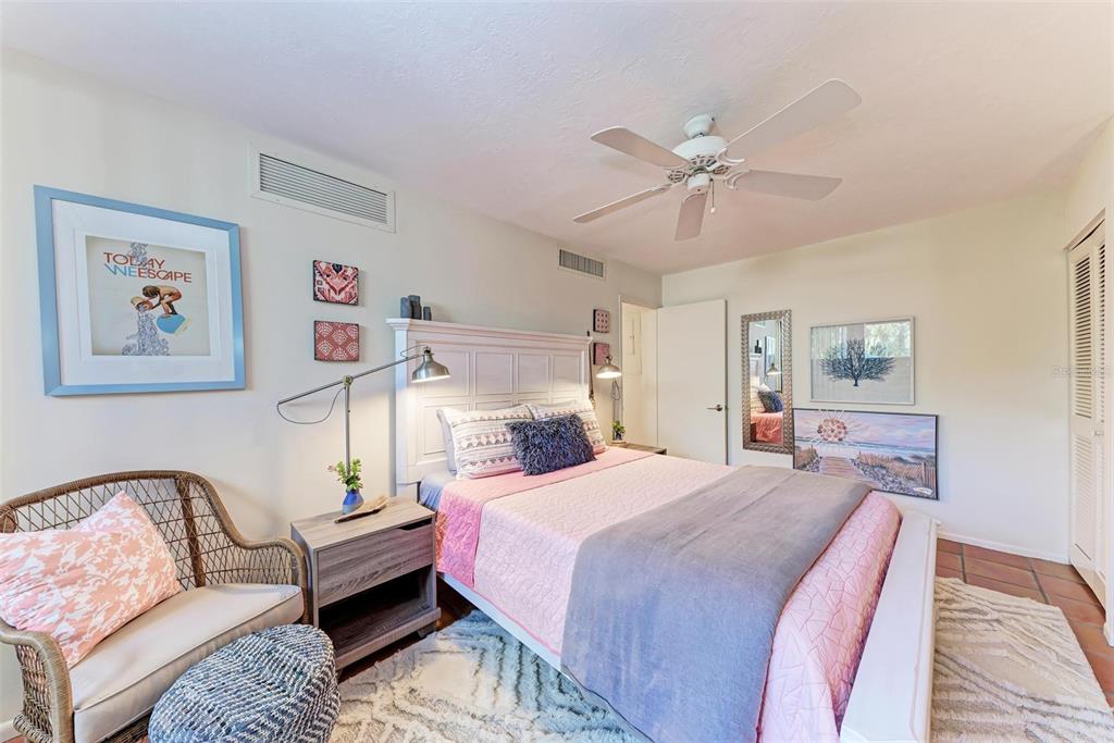 360 Pine Run Drive Osprey, FL 34229 - Photo 20 of 69 Gallery Image 20