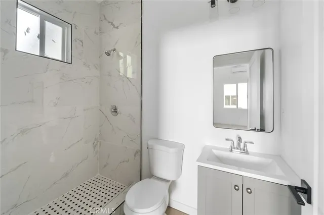 $2,150 | 8510 1/2 Wilbur Avenue, Northridge, CA 91324