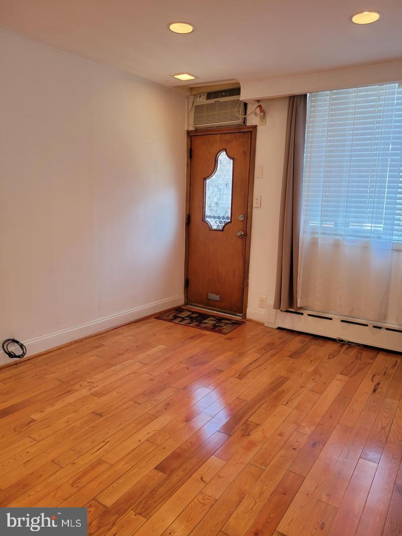 838 Sears Street Philadelphia, PA 19147 - Photo 5 of 25