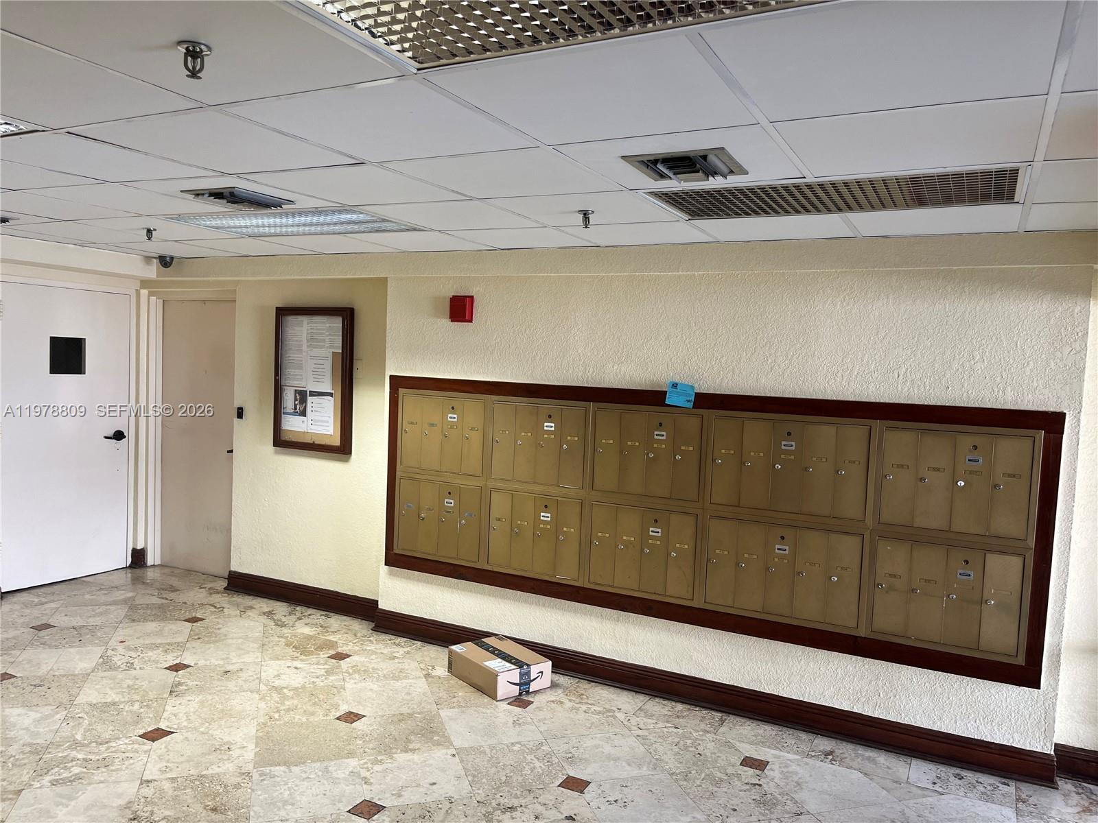 1250 Lincoln Road, Unit 310 Miami Beach, FL 33139 - Photo 5 of 27 a view of a garage