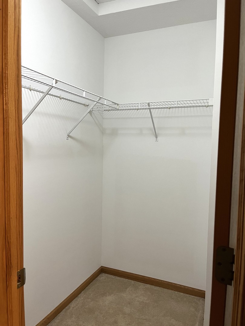 957 Arvle Circle, Unit 957 Sycamore, IL 60178 - Photo 11 of 17 a view of an empty room