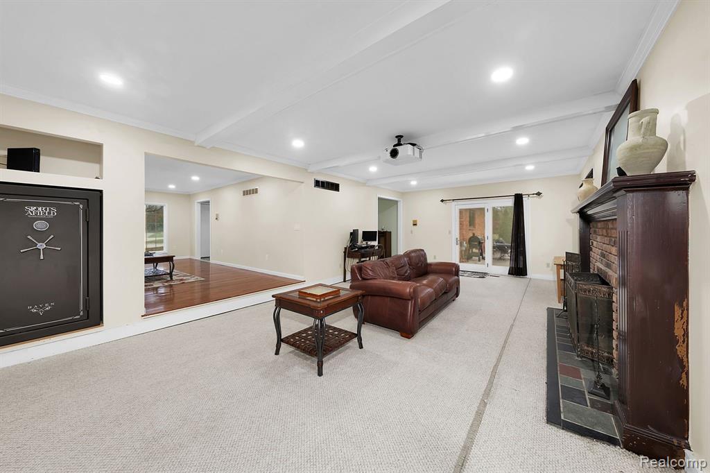 982 Langley Road Rochester Hills, MI 48309 - Photo 13 of 45