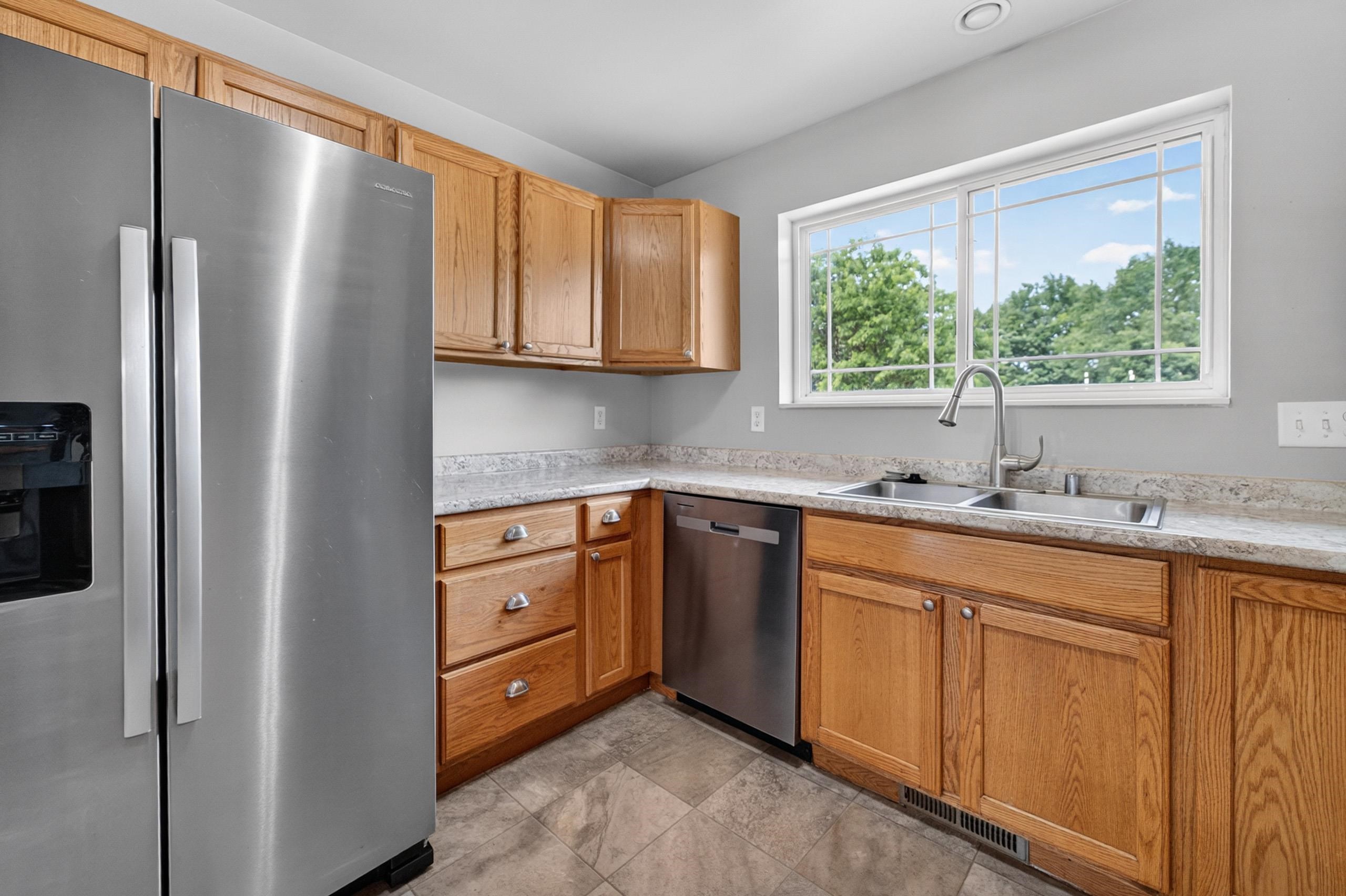 523 Progress Drive Cottage Grove, WI 53527 - Photo 13 of 39